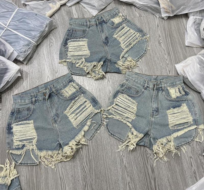 Quần đùi jean LỘ TÚI VẢI JEAN rách cào_Q 92_chân ngắn BTQ