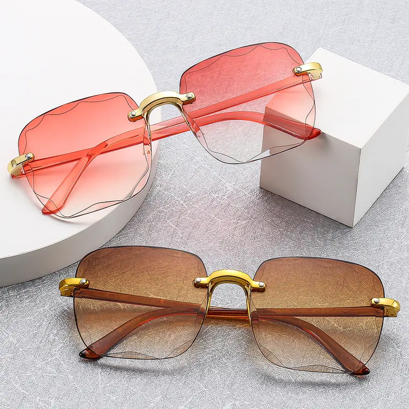 Kacamata Hitam Wanita Korea Tanpa Bingkai Oversized Frameless Sunglasses dengan Perlindungan UV400 Lensa Plastik Eyewear Perempuan 3