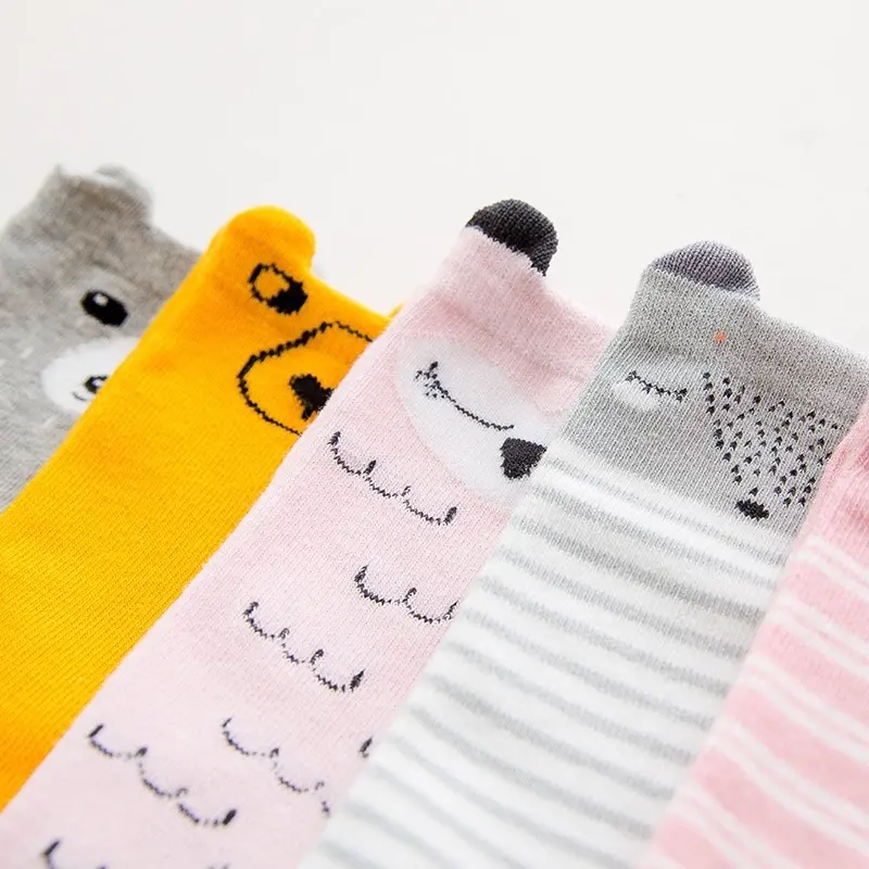 Kaos Kaki Panjang Anak Bayi Anti Slip Korea Motif Import Karakter Lucu 6
