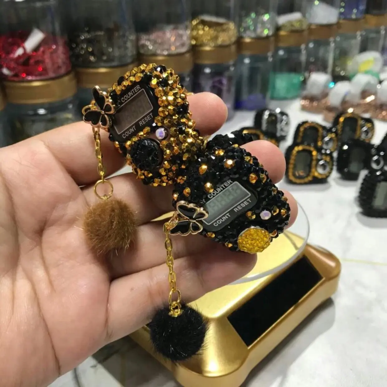 Tasbih polkadot kupu pom pom