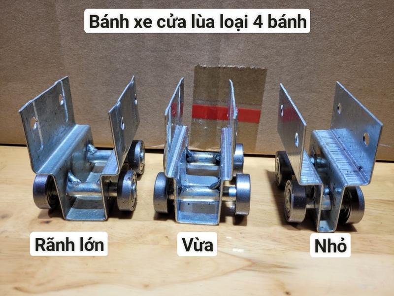 Bánh xe treo cửa lùa, bánh xe cửa số loại 4 bánh là 4 cái bạc đạn , Loại nhỏ( sắt 2x4)/vừa ( sắt 3x6)/lớn (sắt 4x8), phù hợp với tất cả các loại cửa, Bánh xe cửa lùa máng treo - Giá sản phẩm là 1 cái-Dụng cụ cầm tay Nam