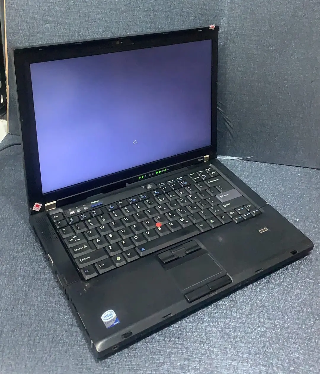 LAPTOPLNV T4OO seri CORE RAM 4GB HDD320