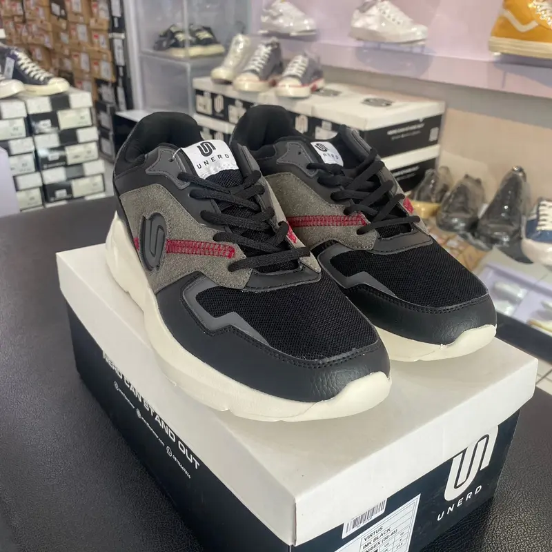 Sepatu Unerd Virtus 4