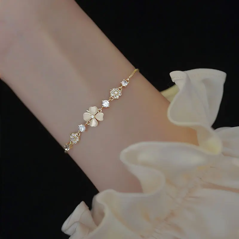 Korean-Japanese Ins Style Four-Leaf Clover Cat's Eye Bracelet - Push-Pull Design Trendy & High-End Versatile Jewelry Set