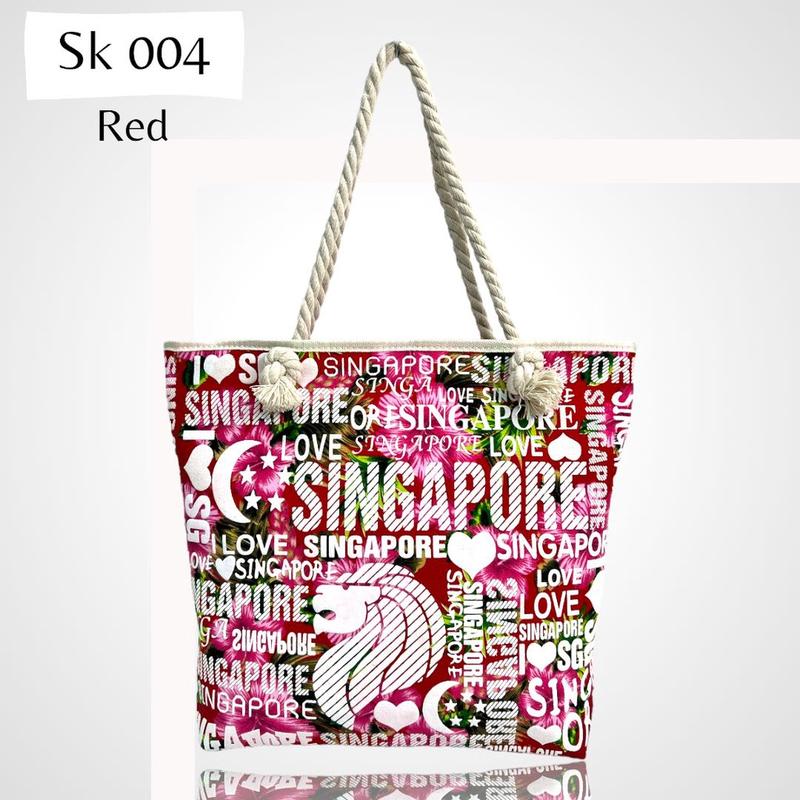 Tas Kanvas Singapore dengan Logo Embos Tebal - Gaya Kasual Minimalis dengan Banyak Ruang Tote 4