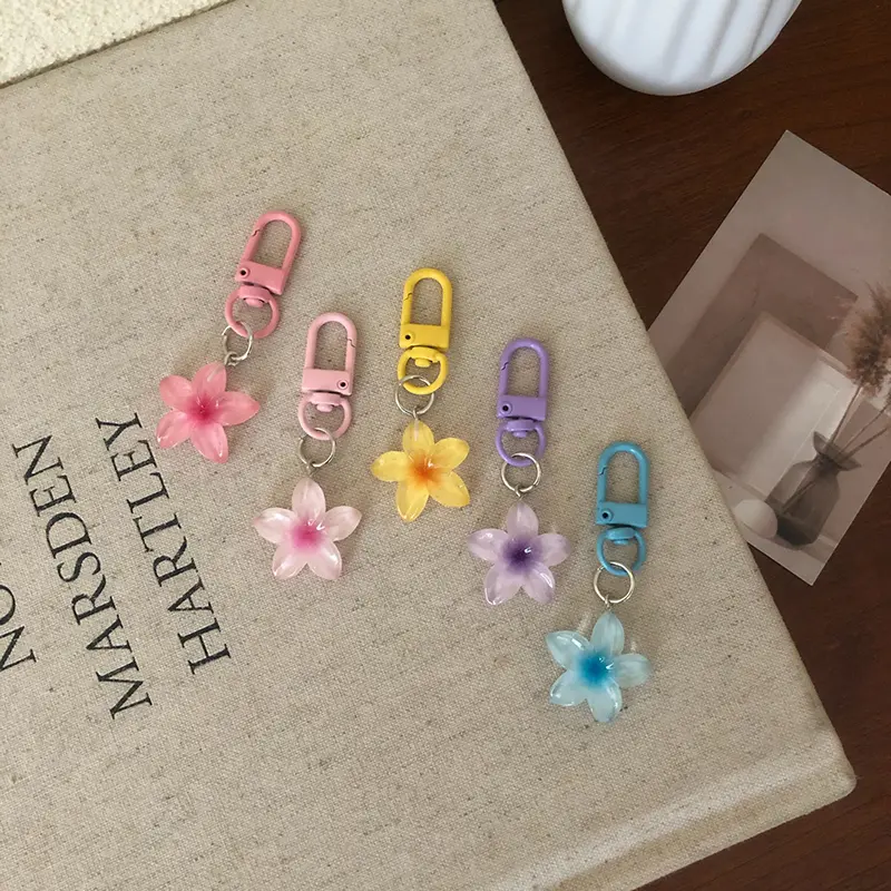 Loket Rantai Kunci Bunga Kecil, Comel dan Berwarna-warni, Lutsinar, Untuk Wanita dan Gadis, Fesyen, Indah, Aksesori Hiasan Beg, Rantai Kunci