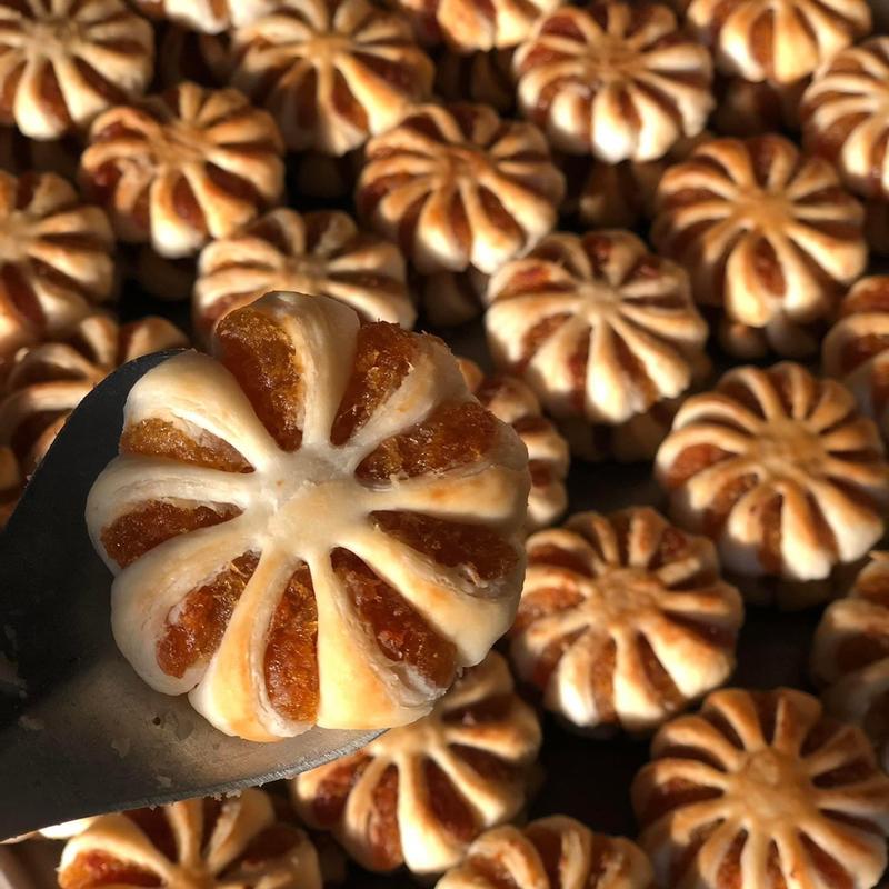 BÁNH KHÓM HOA MAI - 550gr vị nhân ngọt nhẹ ít đường Snack 0