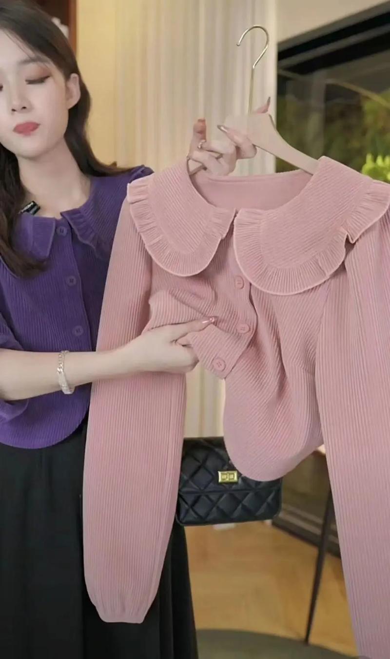 Product Introduction of Áo Sơ Mi Dài Tay Vải Nhung Kẻ, Phong Cách Mùa Thu Đông, Dành Cho Phụ Nữ, Phong Cách Pháp, Nữ Tính, Thời Trang Mới, Cổ Điển, Cổ Peter Pan, Áo Cánh Đi Chơi Áo Cánh Nhẹ, Quần Áo Nữ, Áo Sơ Mi Nữ 15