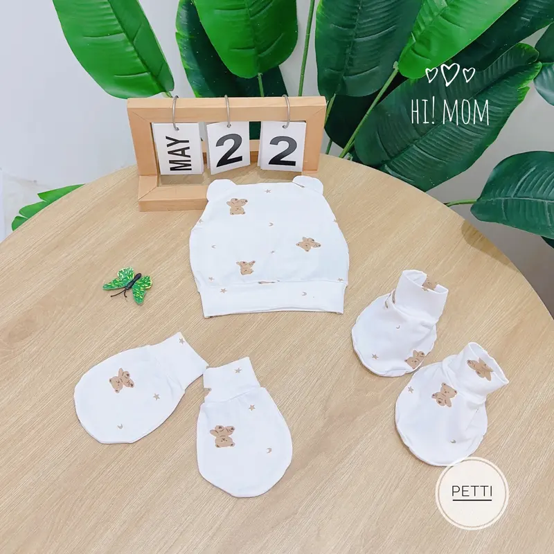 Set Mũ Kèm Bao Tay Chân Hi! Mom Nền Trắng Họa Tiết Chất Vải PETIT Mềm Mát Cho Bé Sơ Sinh (Mới) 2