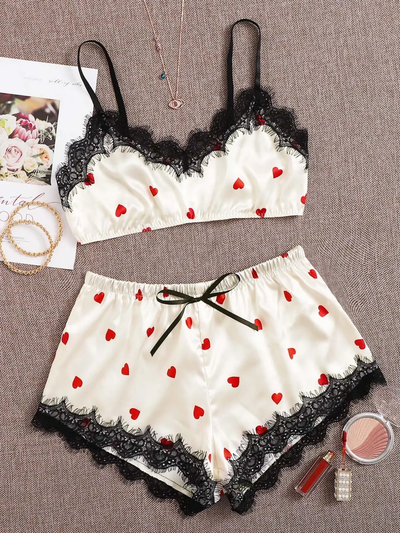 Two-Piece Set Women's Heart Print Contrast Lace Cami Top & Bow Decor Shorts, Elegant Spaghetti Strap Scallop Trim Camisole & Shorts Satin PJ Set, Ladies Sleepwear for All Seasons