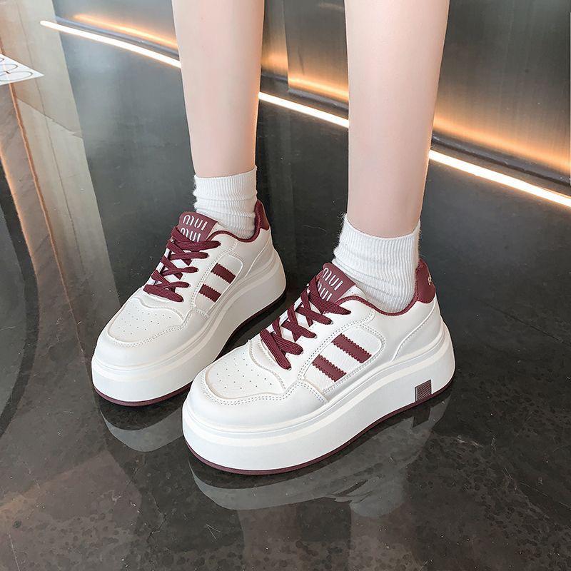 Product Introduction of Giày thể thao, sneaker nữ đế cao 4 phân phối sọc đế bánh mì, chất da PU phong cách năng động dễ phối đồ 21