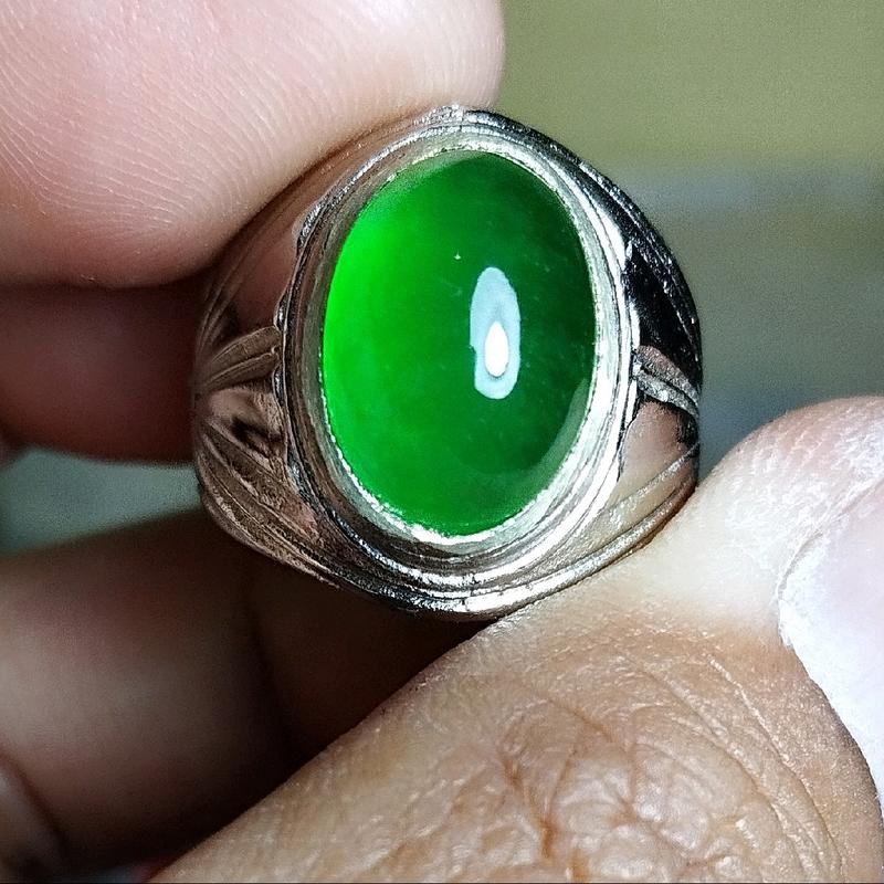 Cincin akik giok hijau Sukses Harian 1