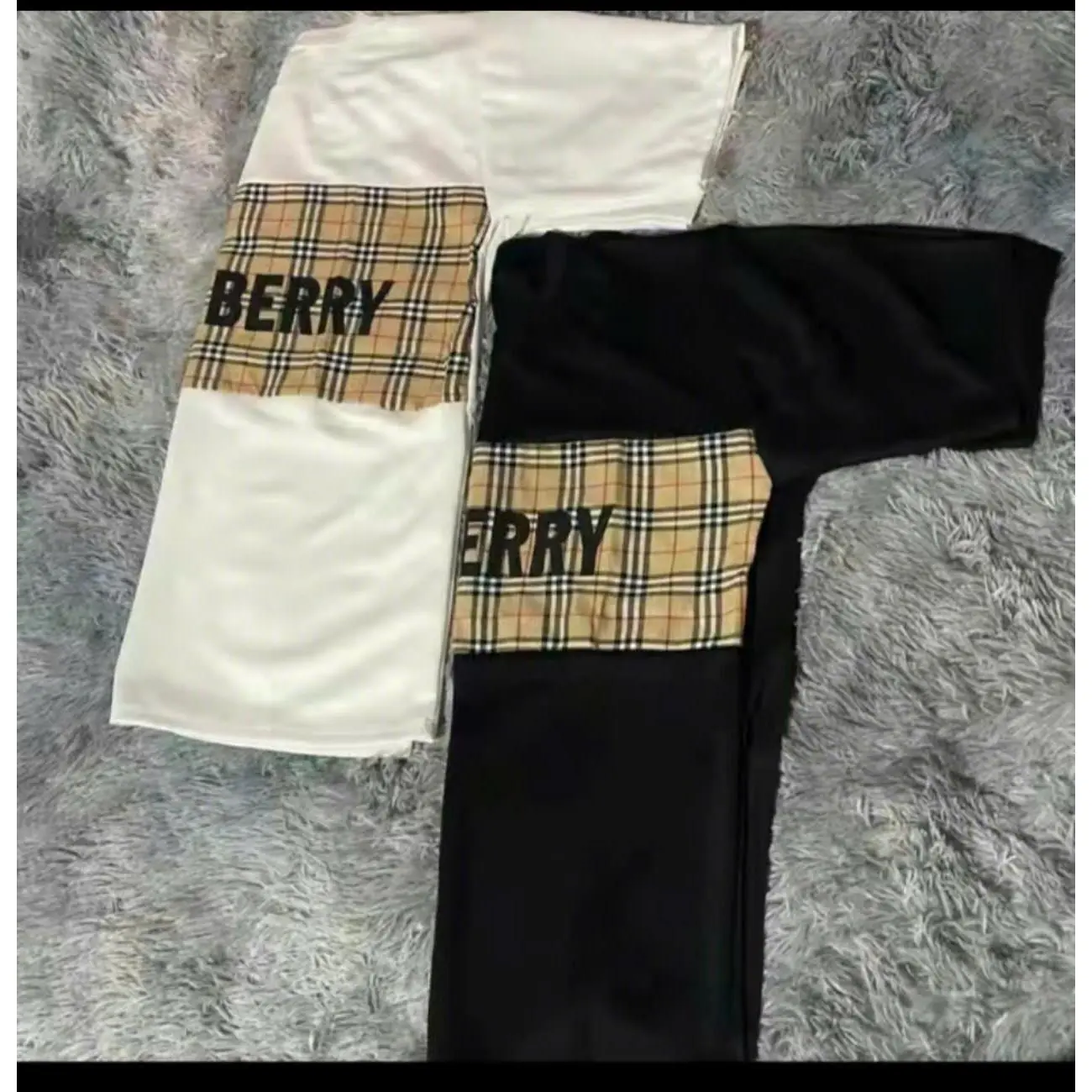 Áo thun nam nữ in chữ B be R trước ngực hai màu đen,trắng chất liệu poly cao cấp Menswear Nhung Cổ Tròn Jean