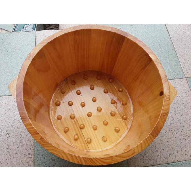 Chậu gỗ ngâm chân có hạt massage cao cấp bồnsục