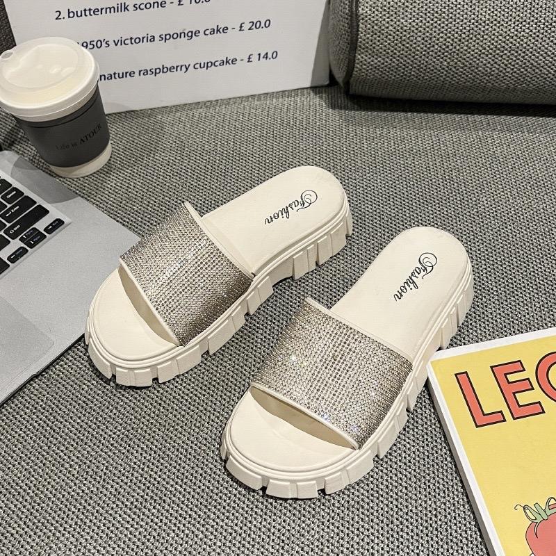 Dép bánh mì đính đá 4p cực hot 2023 Nữ DéP