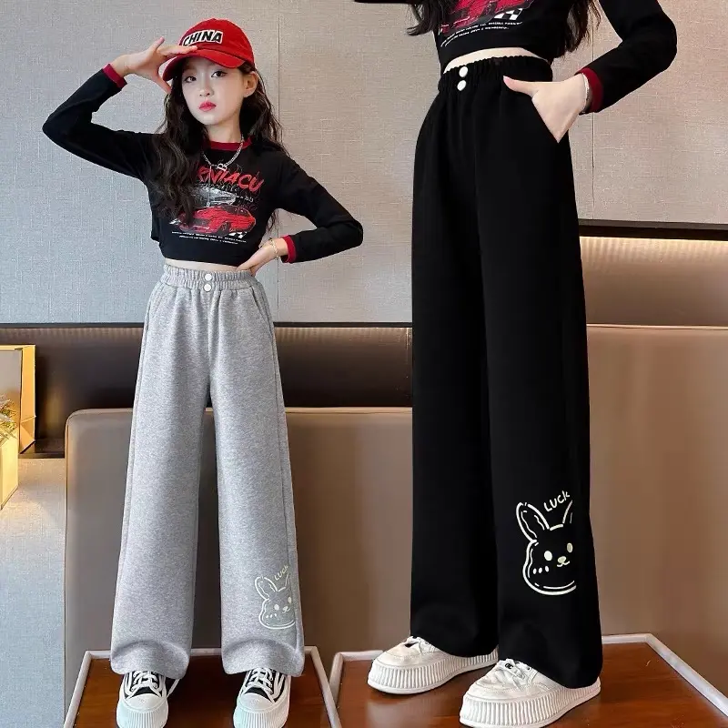 Quần Nỉ Da Cá Dáng Xuông Dài Cạp Chun Hoạ Tiết Chữ Luck Cho Bé Gái 18-45kg ( Chất Mỏng vừa phải phù hợp bốn mùa) 3