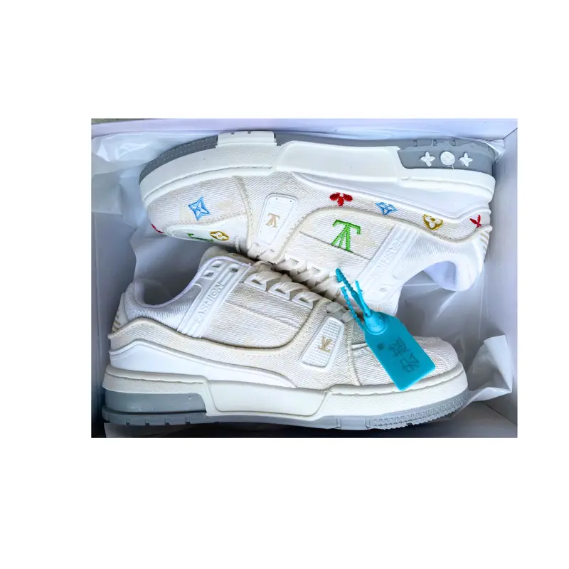 Giày Sneaker TRAIENR Nam - Thiết kế trẻ trung, hiện đại, chất liệu canvas bền đẹp mầu xám và trắng kem 5