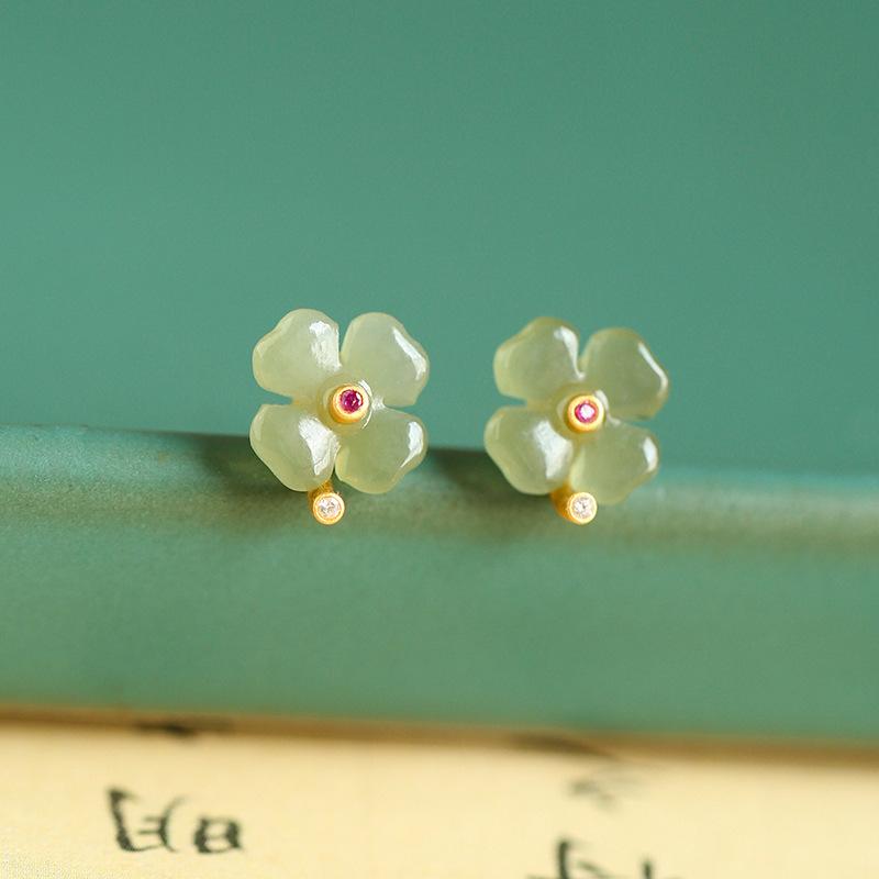 1 Pair Charming Green Jade Leaf Stud Earrings Female Elegant Plant Design Earstud Accessries 4