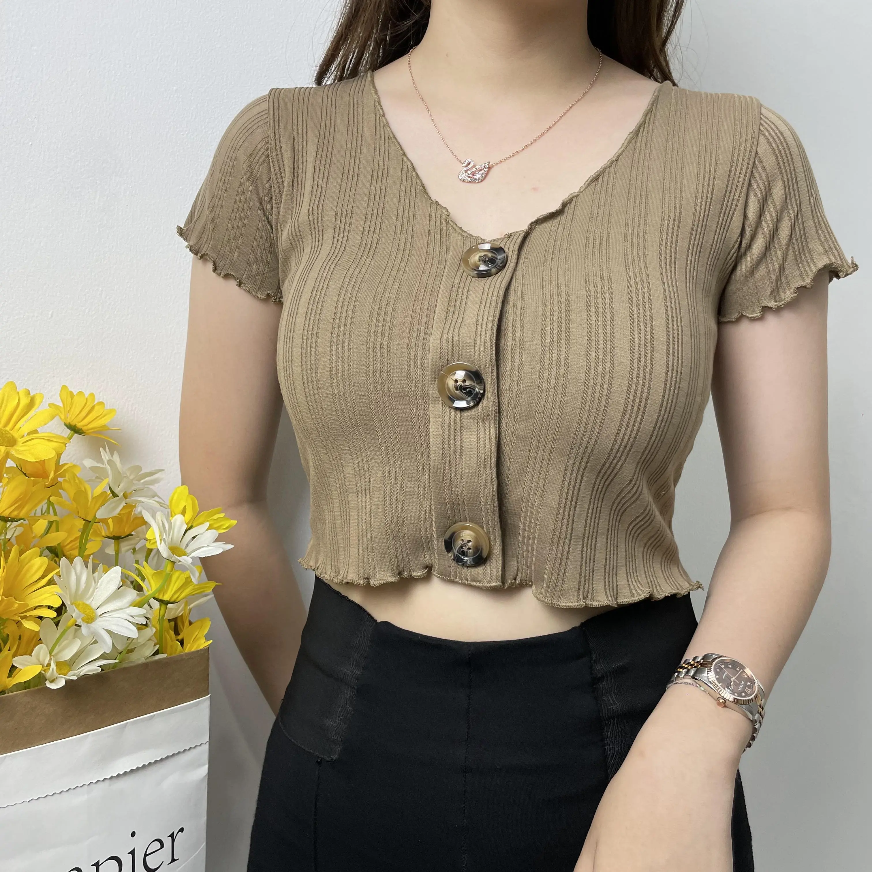 Crop Top Kancing Knit Wanita / Croptop Lengan Pendek Wanita #3654