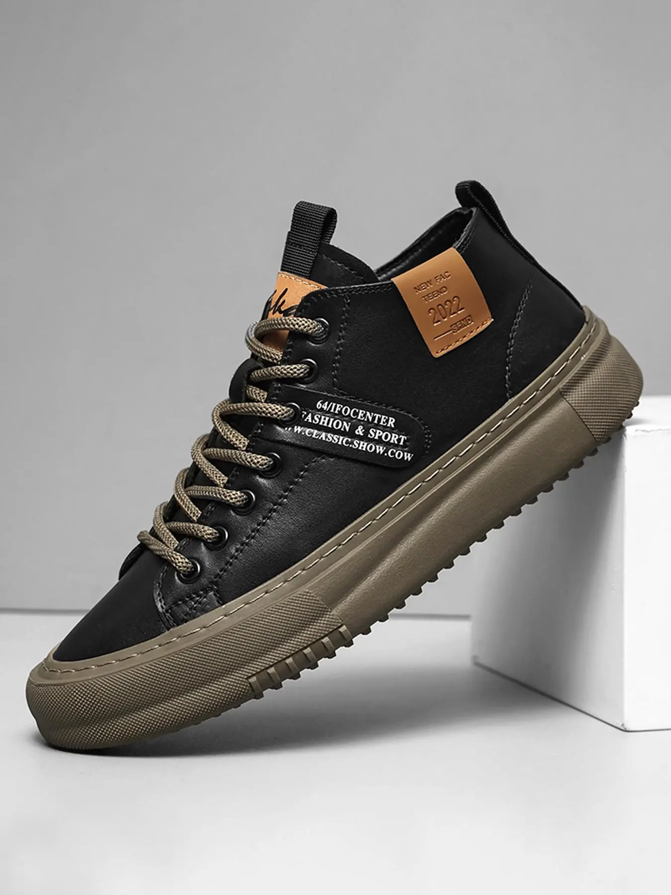 Men's Fashionable Letters Patched Design Lace Up Front High Top Sneakers, Casual Comfortable Breathable Sports Shoes, Male All-match Round Toe Shoes for Daily Wear