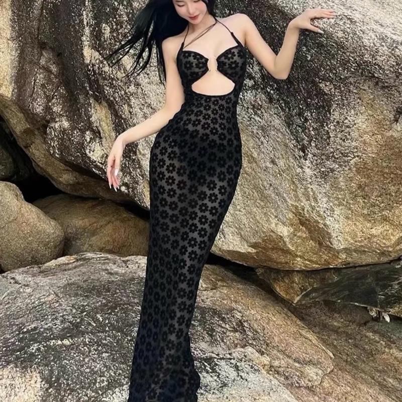 VÁY BODY LƯỚI BÔNG NHUNG DÁNG DÀI + QUẦN BIKINI BUỘC Màu Đen