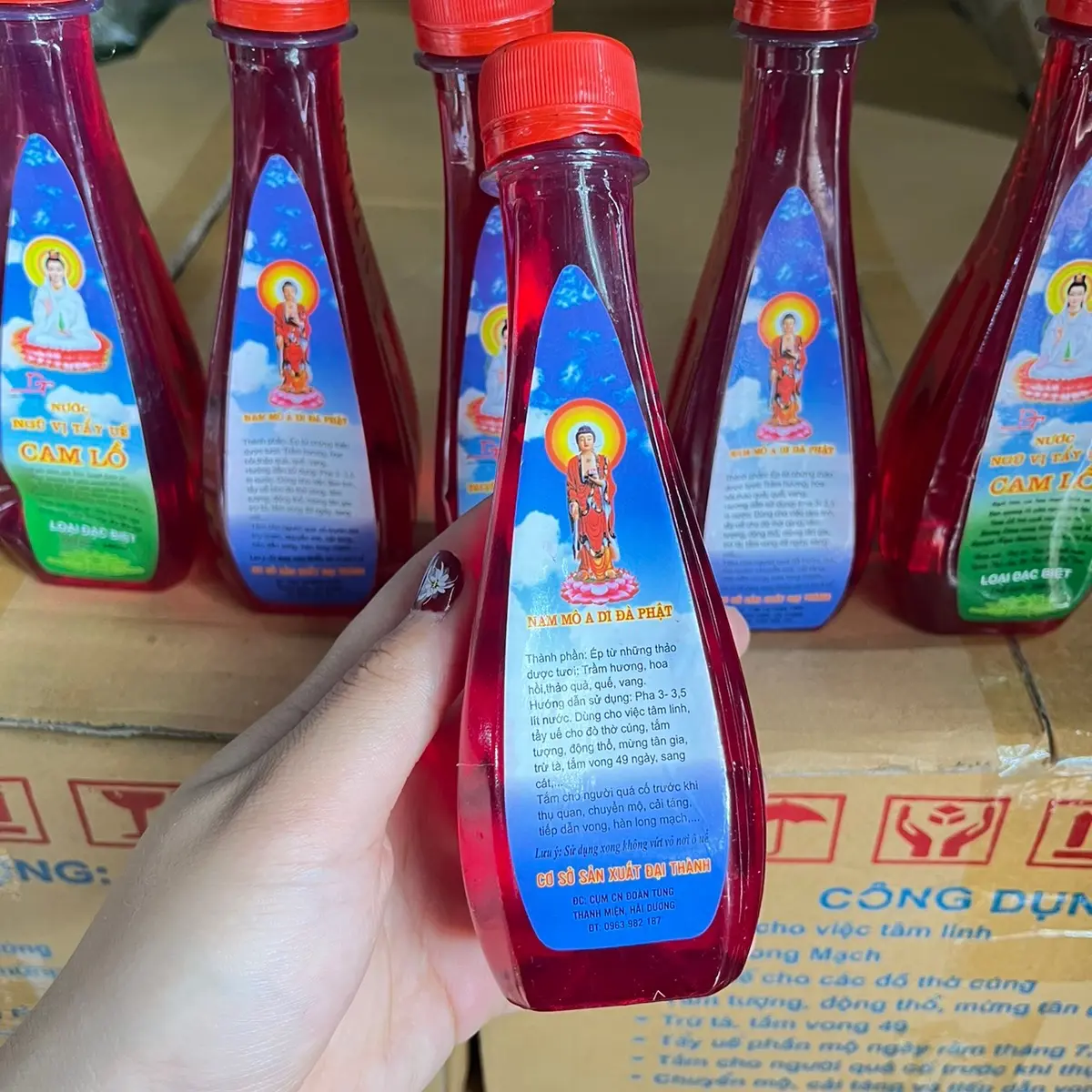 Nước Lau Bàn Thờ - Nước Rửa Làm Sạch Trang Thờ -Tẩy Uế Cho Đồ Thờ Cúng-Vật Phẩm Phong Thủy