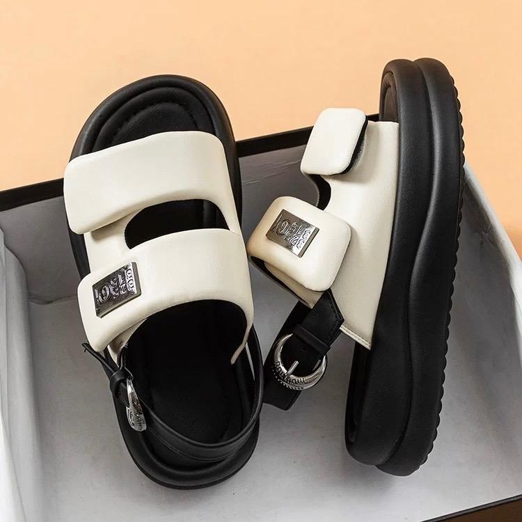 Giày quai hậu nữ đế bánh mì gắn mác tem quai dán DéP Shoes