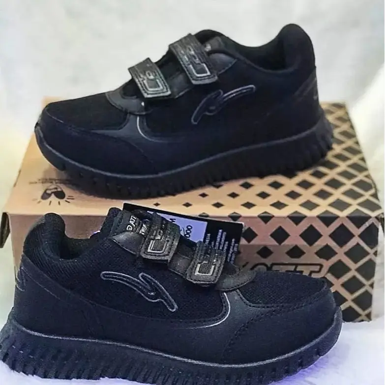 SEPATU SEKOLAH ANAK PRO ATT TEM 690 SZ 31-38 PEREKAT HITAM DAN HITAM PUTIH TERBARU Fashion