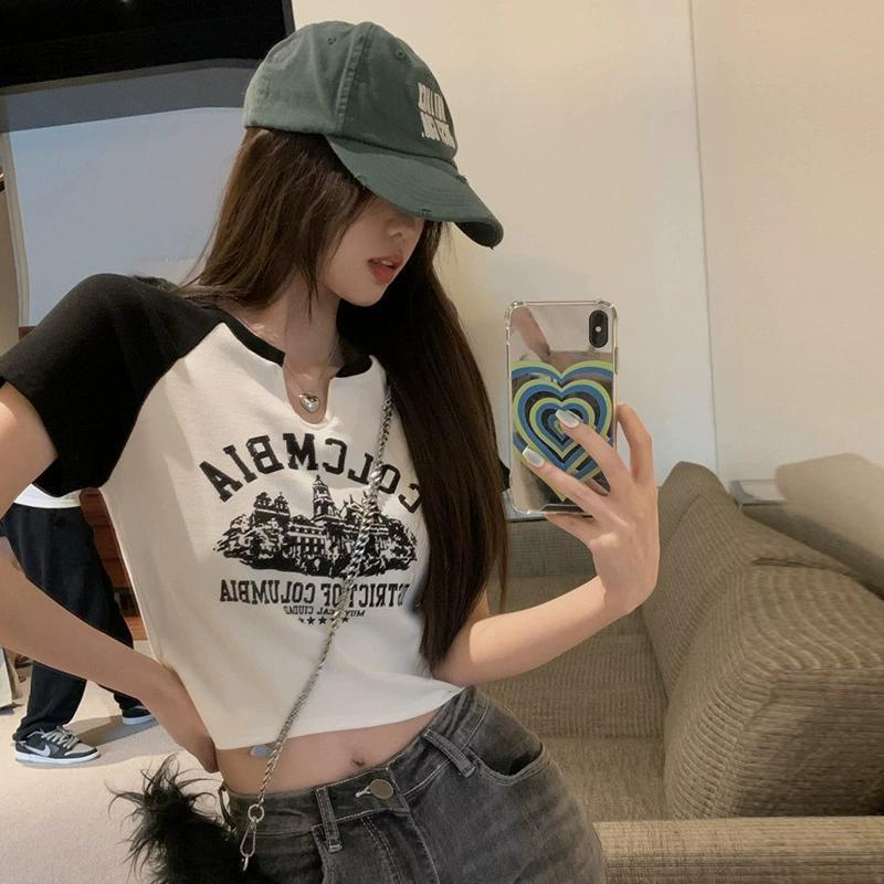 Product Introduction of Trendy V-Neck Short Sleeve T-Shirt for Women Spring Summer 25 Styles Sweet and Spicy American Retro Design Short Student Top Fashion 2
