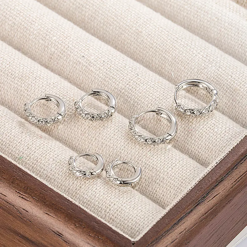 Bông Tai Thời Trang Nữ Màu Bạc - Trang Sức Hàn Quốc, Không Phai Màu, Không Xỉn Den, Quà tặng | Luxe & Luster Jewelry