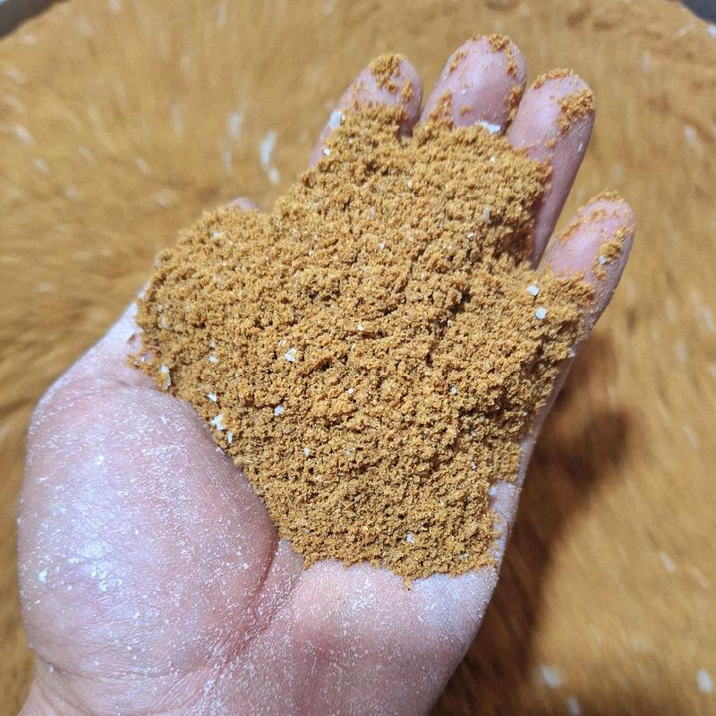 Mồi cá Cám Nền Cốt Vàng câu cá tổng hợp vị Thơm