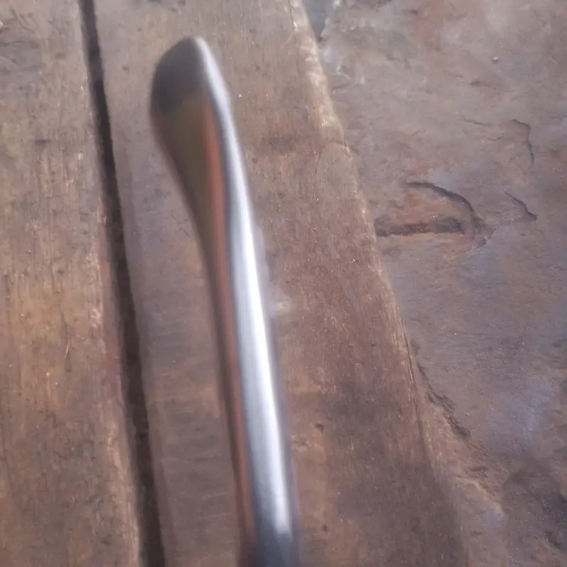 cukit ban motor bahan besi baja beton 12sni tipe halus panjang 30cm,alat buka ban Kendaraan 1