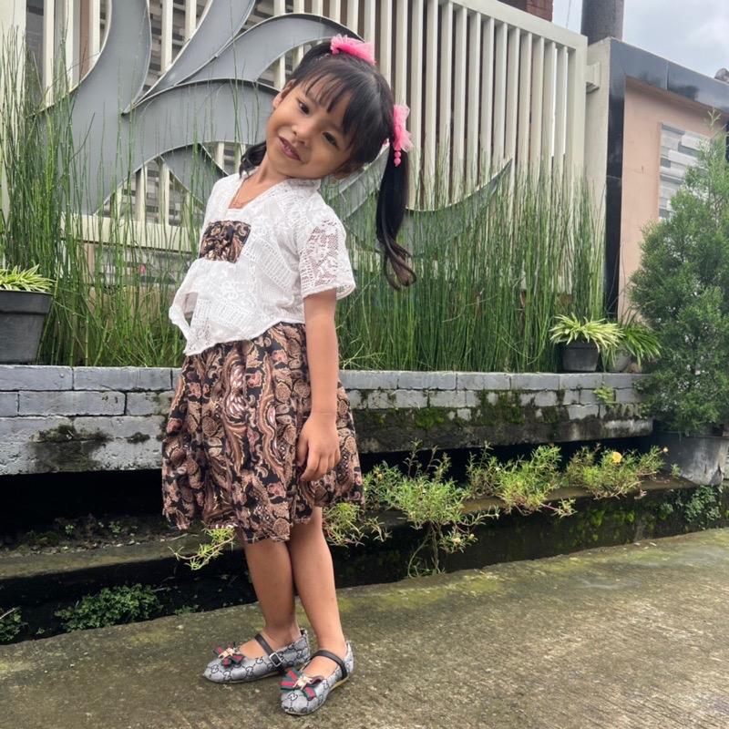 Kebaya Anak Newborn 7 bulan - 2 Tahun / Kebaya Tedak Siten Kutubaru Brokat Bayi Perempuan 4
