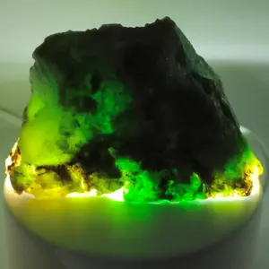 bahan batu akik GI0K Bongkahan natural, batu yg dikirim sesuai foto, Kode245. Jade