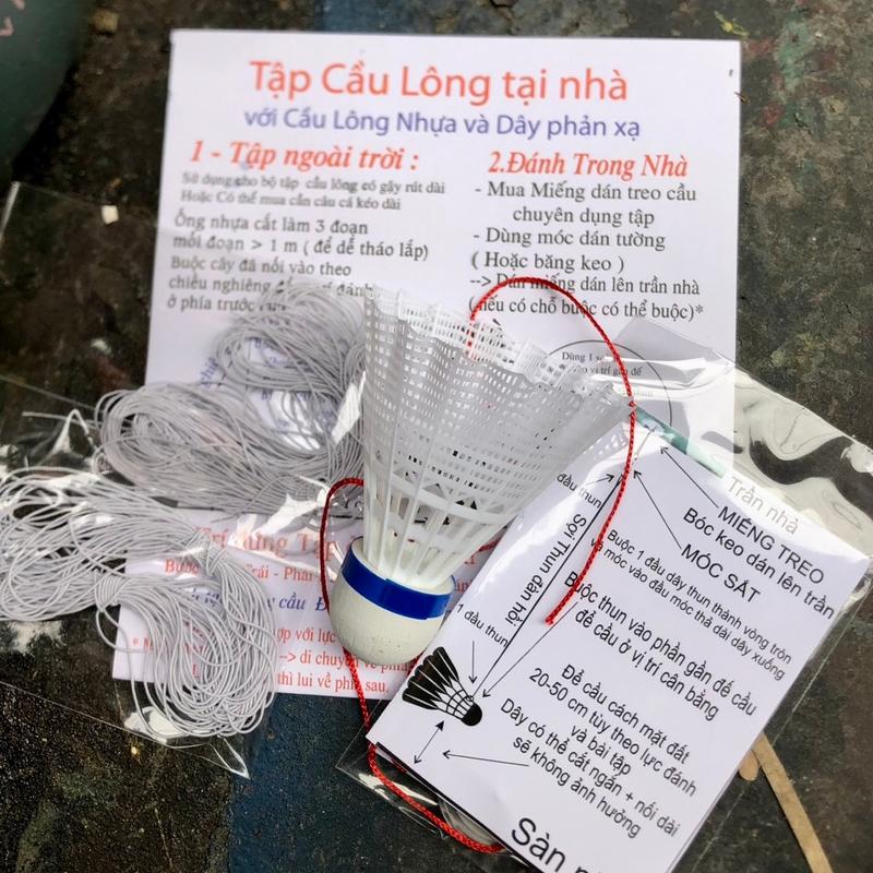 Quả Cầu Lông Nhựa + 4 Dây tập + Móc Dán Trần Vợt Cầu Lông Cán Vợt