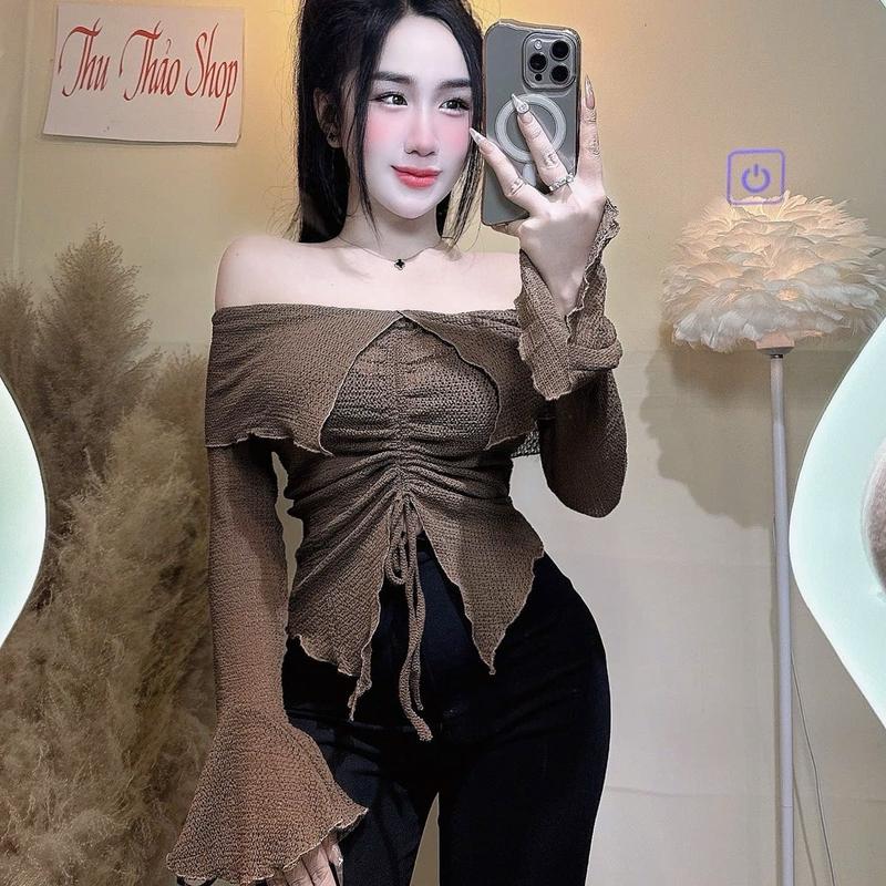  ÁO THUN REN TAY DÀI TRỄ VAI RÚT DÂY TAY LOE FOM DÁNG VỪA Nữ 