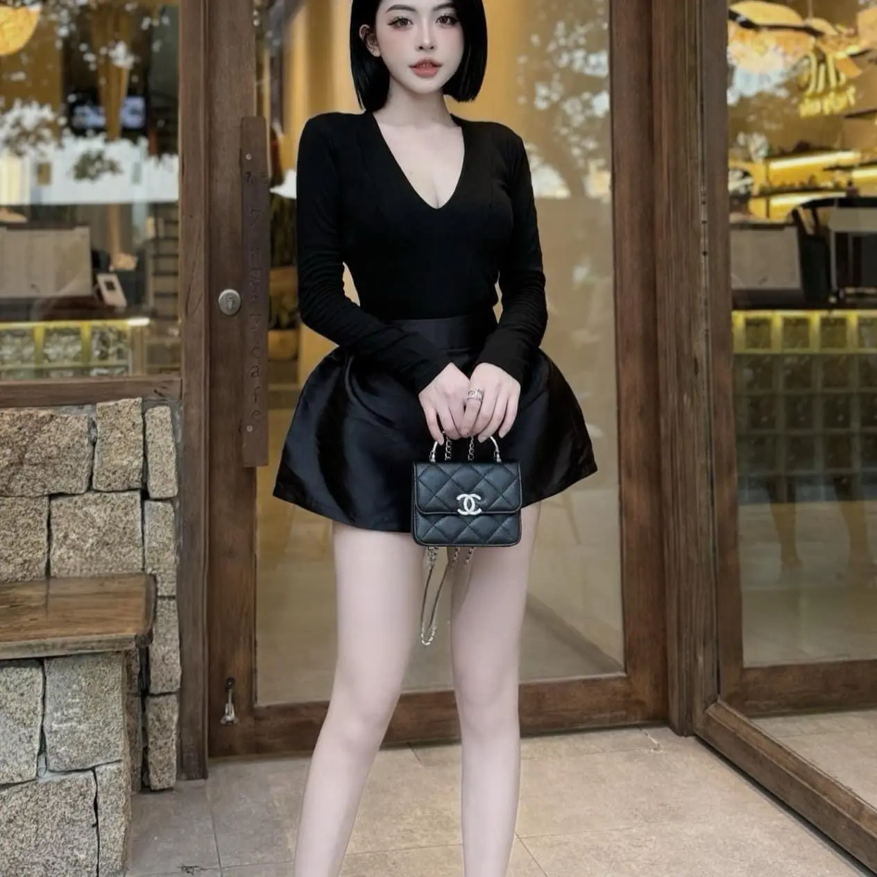 Set áo cổ V tay dài + quần short phồng