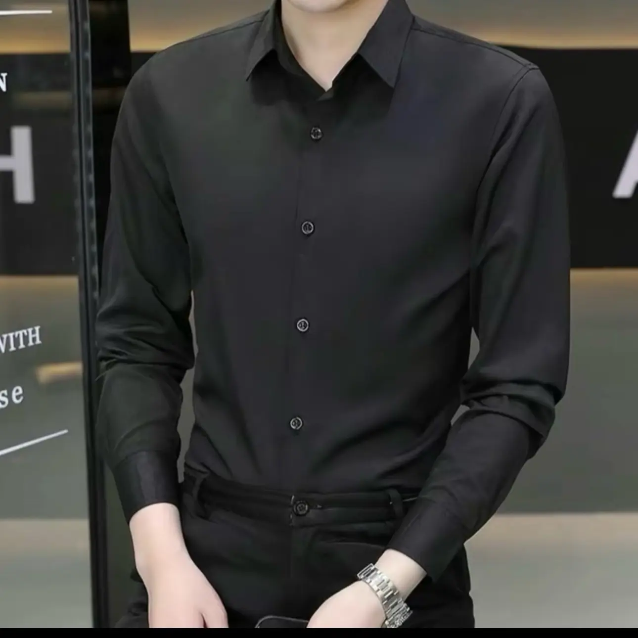 Áo sơ mi nam dài  tay chất  liệu  lụa thái , chống nhăn  , form body Menswear