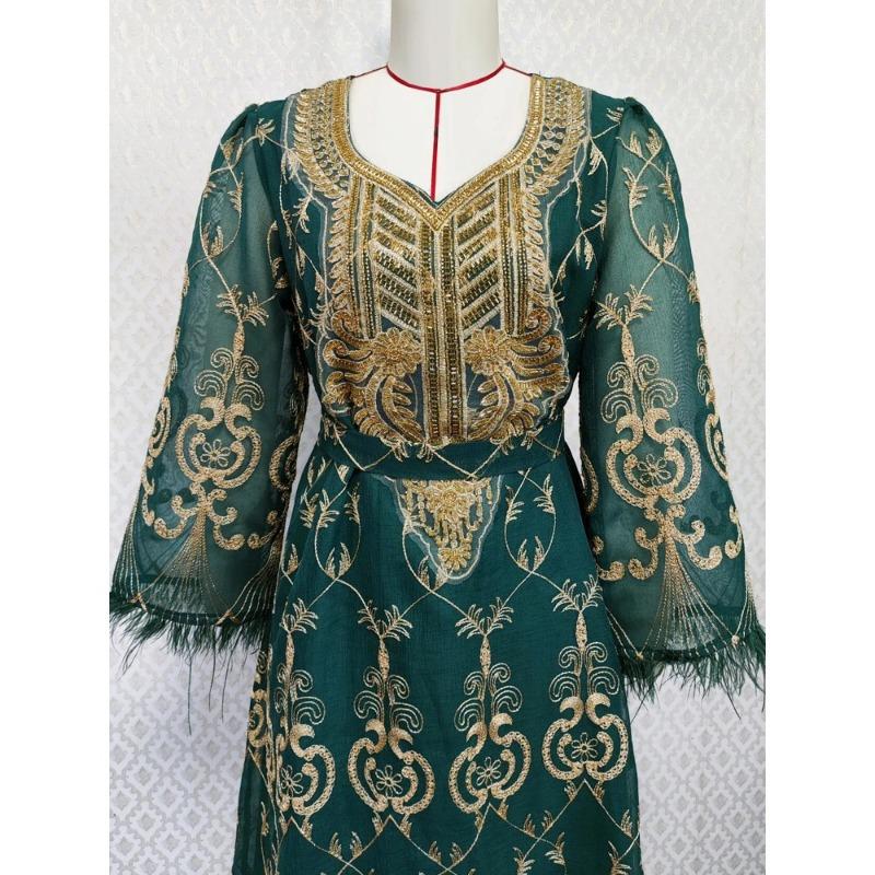 Product Introduction of New Embroidered Sticker Dress Muslim Party Banquet Robe 7