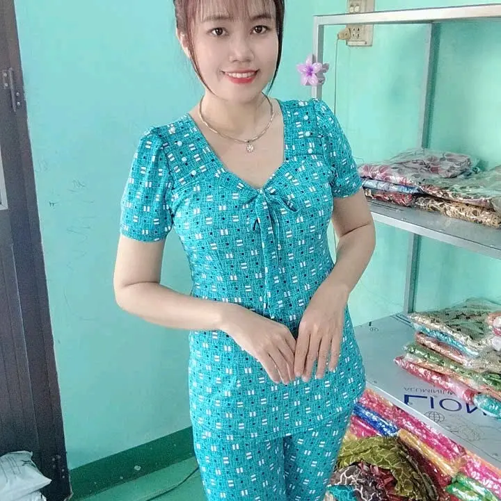 Đồ bộ thun may sẵn quần dài ống ôm,cổ tròn có nơ cột 1