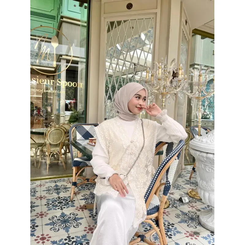 PROMO - Avea Outer | Outer Rompi | Outer Kebaya Modern | Vest Brukat PROMO - Avea Outer | Outer Rompi | Outer Kebaya Modern | Vest Brukat