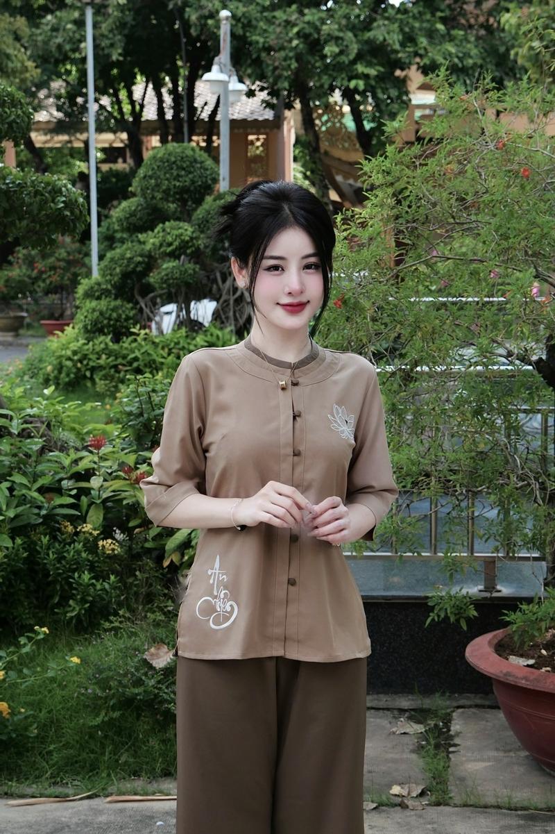 Product Introduction of Bộ pháp phục lụa trượt thêu An siêu xinh 9