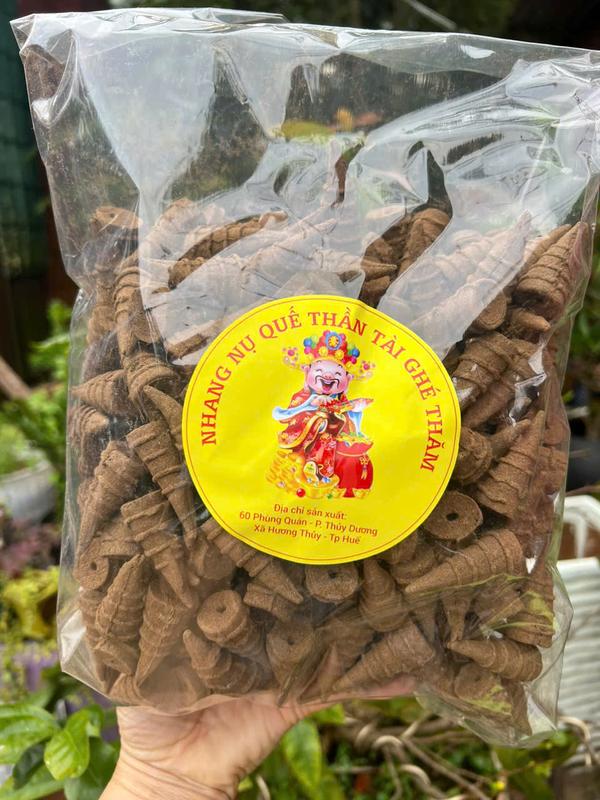  1kg Trầm Hương Quế Thần Tài Sử Dụng Trong Thờ Cúng ,Xông Nhà  400 Nụ Khói Ngược Dùng cho Thác Khói Và Lư Xông Trầm ,Không Hóa Chất ,Nụ trầm Hương Xông Nhà ,Tẩy Uế ,Giá Tận Xưởng 