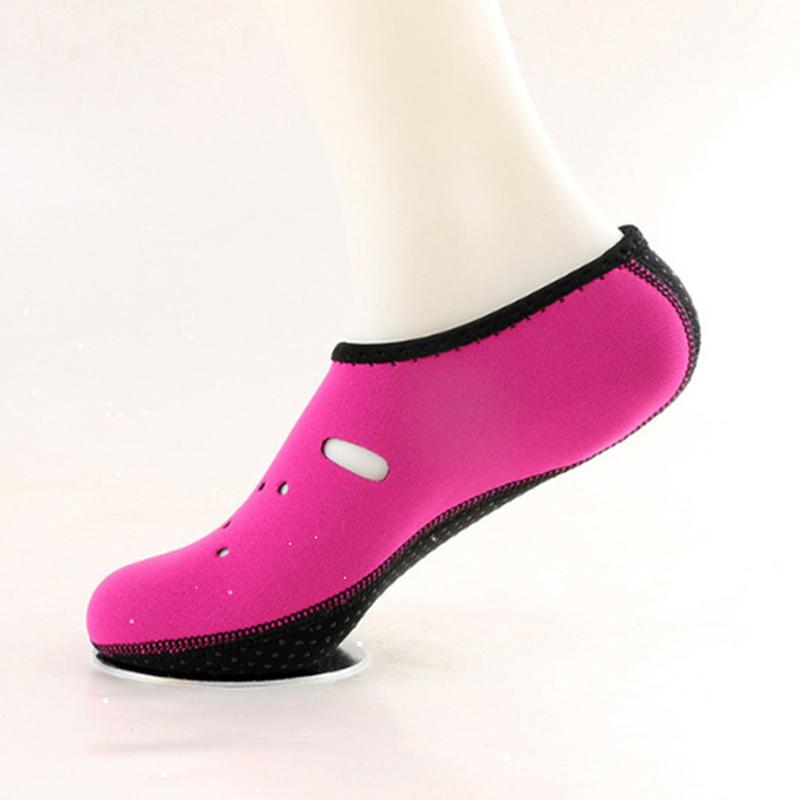 Product Introduction of Diving socks female male beach swimming water sports socks surfing diving snorkeling 35