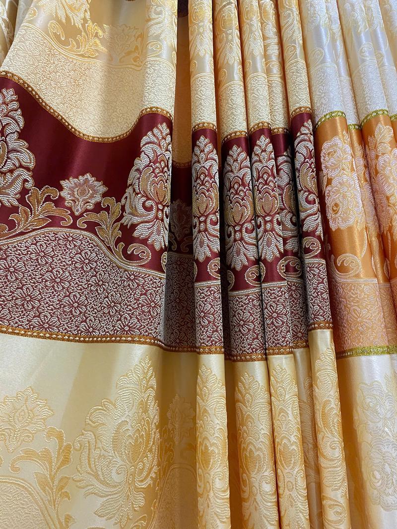 Product Introduction of Rèm gấm hoa văn cổ điển màu đỏ đô phối vàng kem cản nắng cản sáng 70%-80% (Giá 19