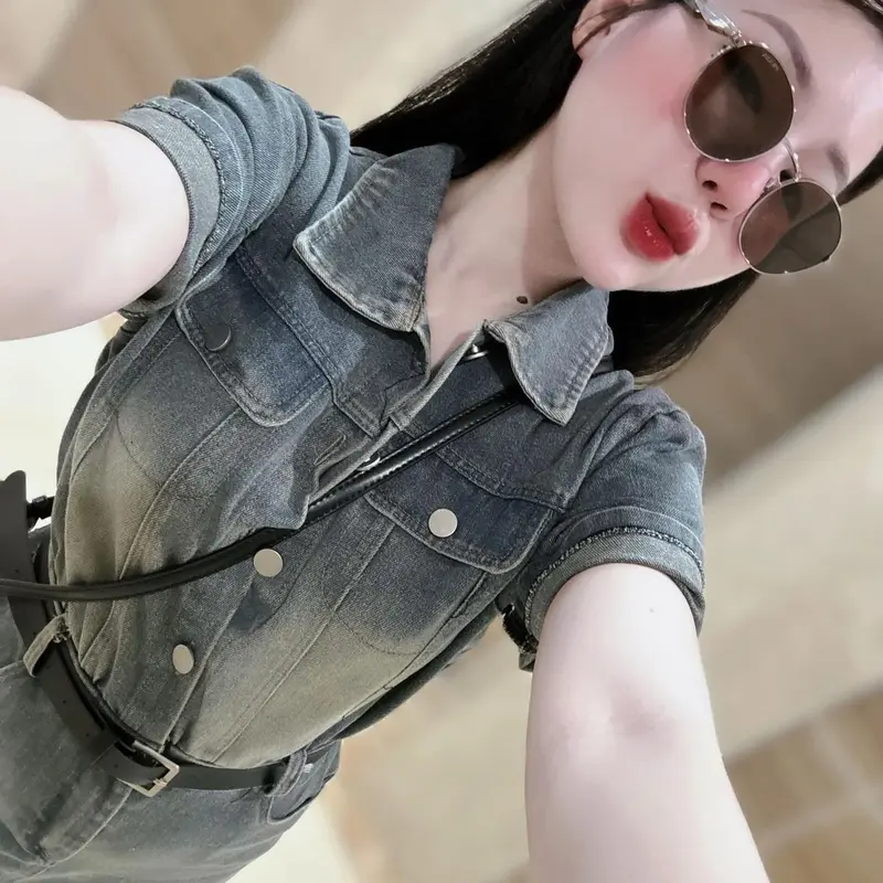 Váy jean mài màu kèm đai Size S M 295k 2