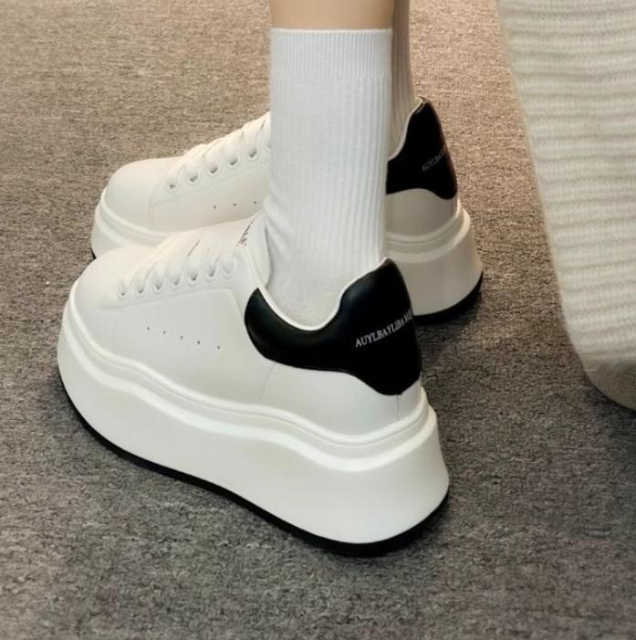 Giày thể thao nữ Hot trend 2024 giày trắng dễ vệ sinh tôn dáng 5CM đi học đi làm đi chơi xinh xắn B53 - Shoes Sneaker Cao Su