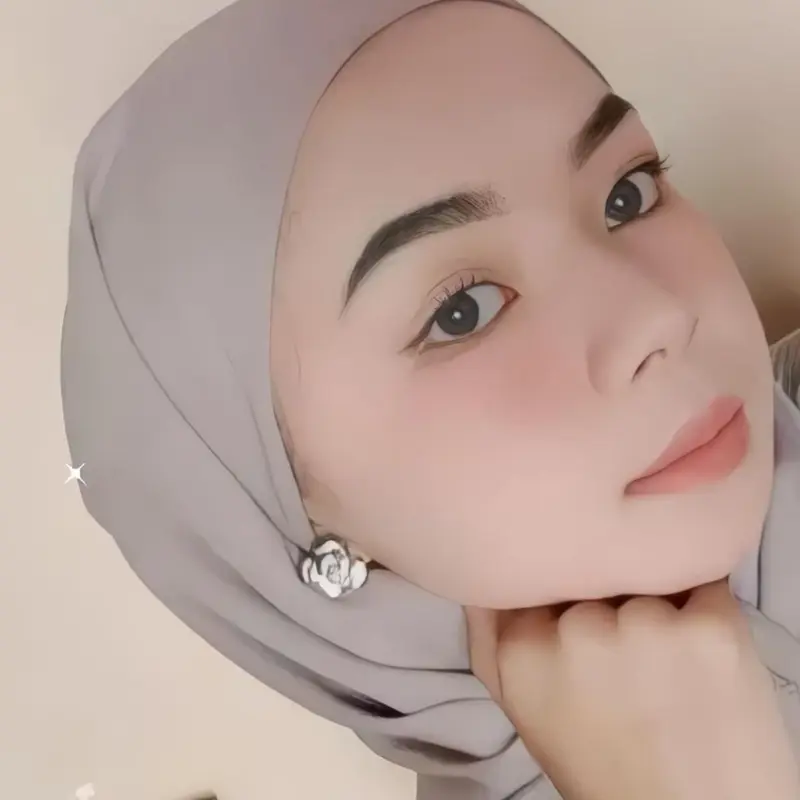 Anting Hijab Strip Rose Bunga Mawar Stud Earring Gaya Korea Putih Wanita Resin 1