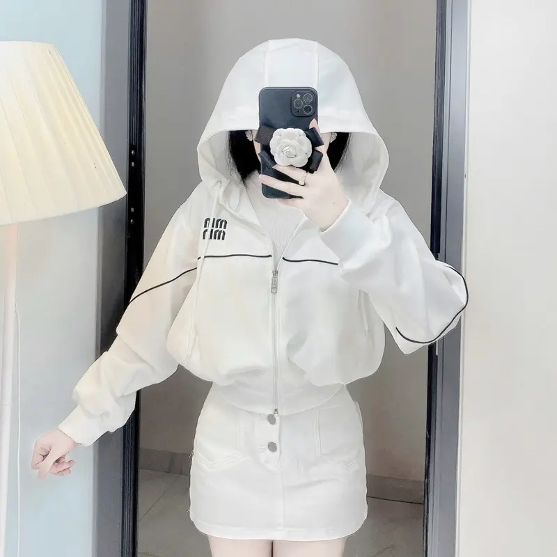 Áo khoác nữ (HT003) THÊU CHỮ có mũ to rộng phom basic năng động