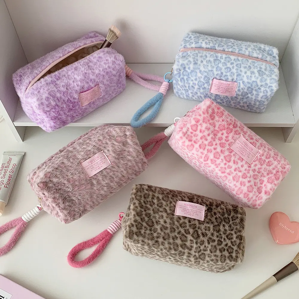 SHINSDAY Pouch Makeup Travel Bag Bulu Flufy Leopard Tempat Penyimpanan Serbaguna Tas Kosmetik Tempat Pensil Aesthetic Korean Lucu